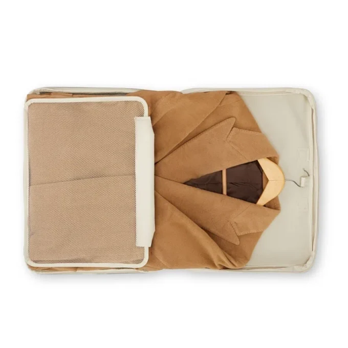 Silhouette 18 – duża walizka typu softside Silhouette 18 – duża walizka typu softside