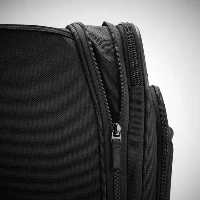 Duża walizka Samsonite Pro z możliwością powiększenia Duża walizka Samsonite Pro z możliwością powiększenia